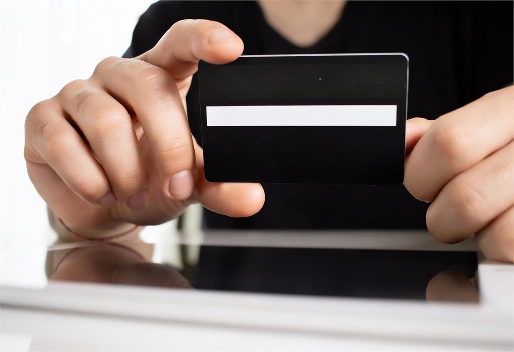 8 derechos que tiene como afectado por una tarjeta revolving