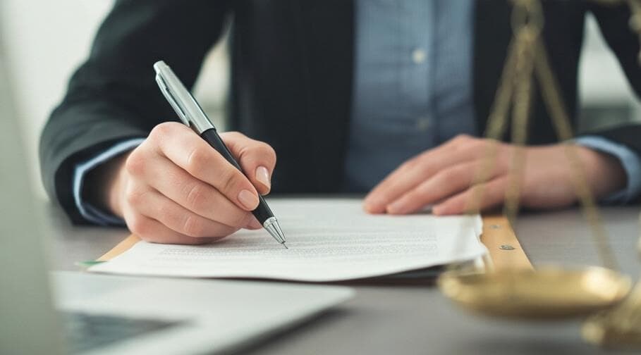 ¿Le han modificado las condiciones de trabajo? 4 cosas que debe saber